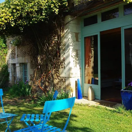 펜션 Domaine De La Maison D'aum Bourrou