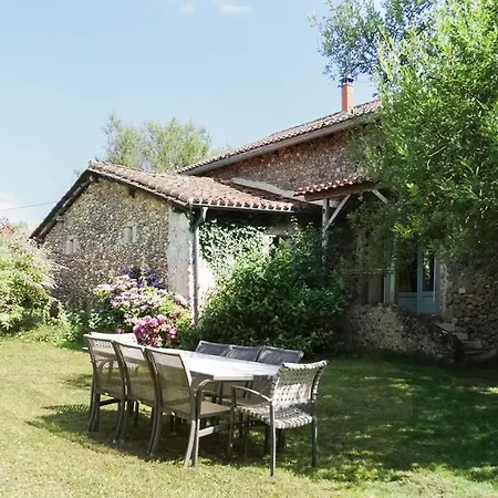 Vakantiehuis Domaine De La Maison D'aum *